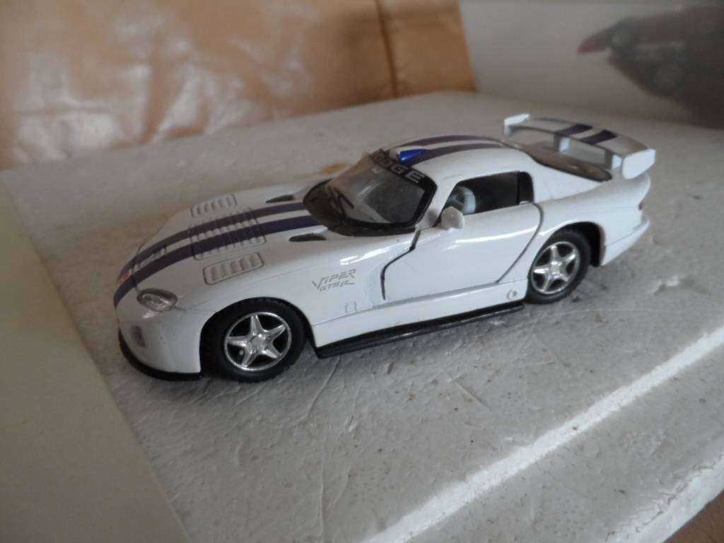 Dodge Viper GTS-R 1:36 Scale  KT.5039 White I  -[m23]