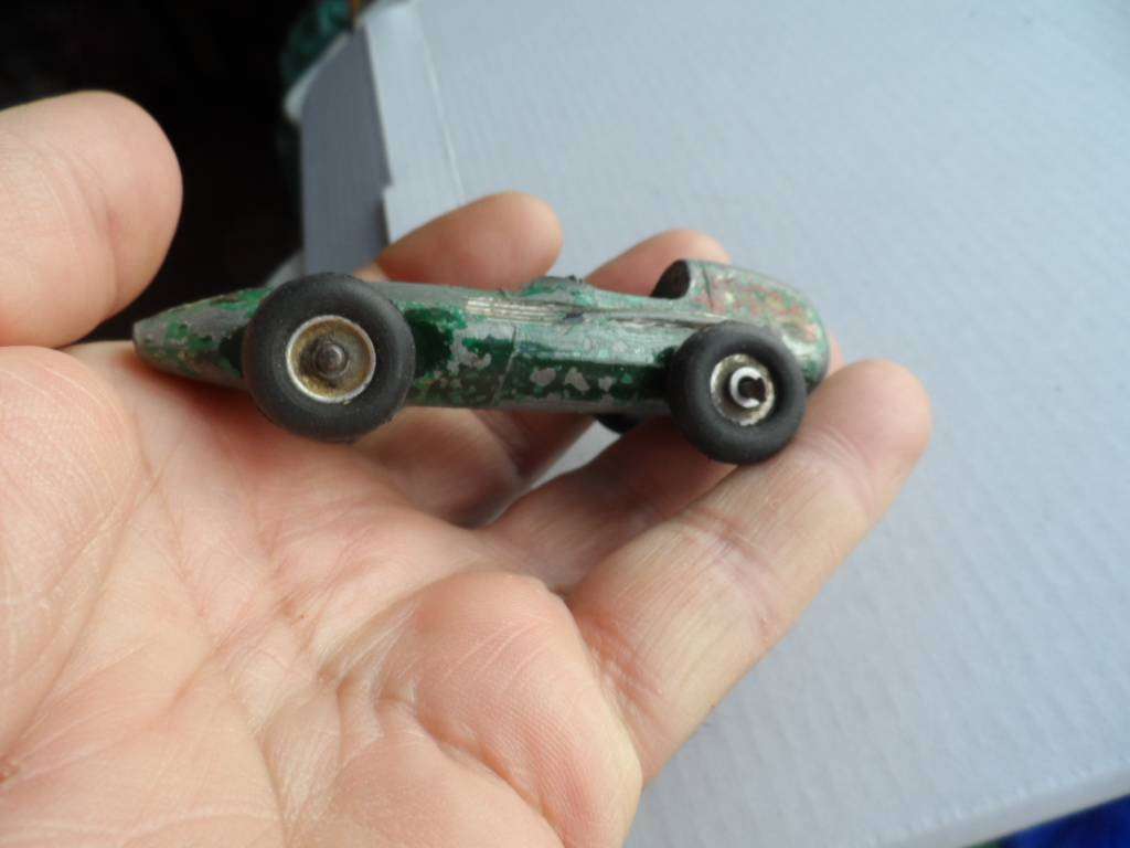 Dinky Toys 239 Vanwall Racing Car c.1958-1960. [D24]