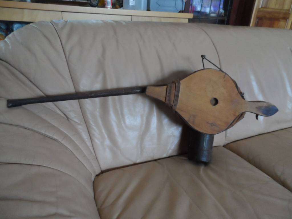 vintage bee smoker with long reach 55 cm nozzle