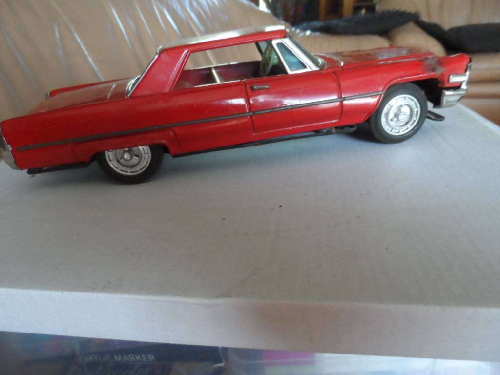 Vintage japanese bandai cadillac 27 cm long