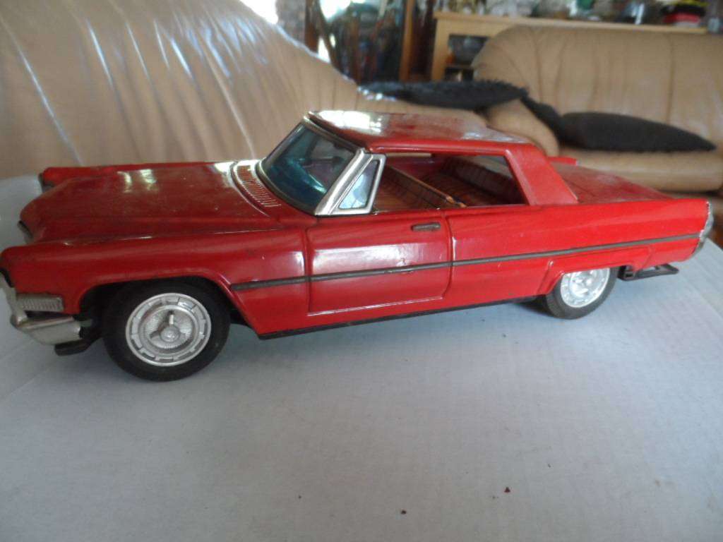 Vintage japanese bandai cadillac 27 cm long