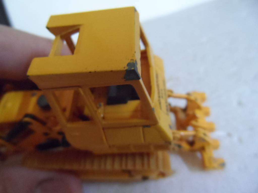 Vintage JOAL Caterpillar 955 Ref 213  Bulldozer   [m88]