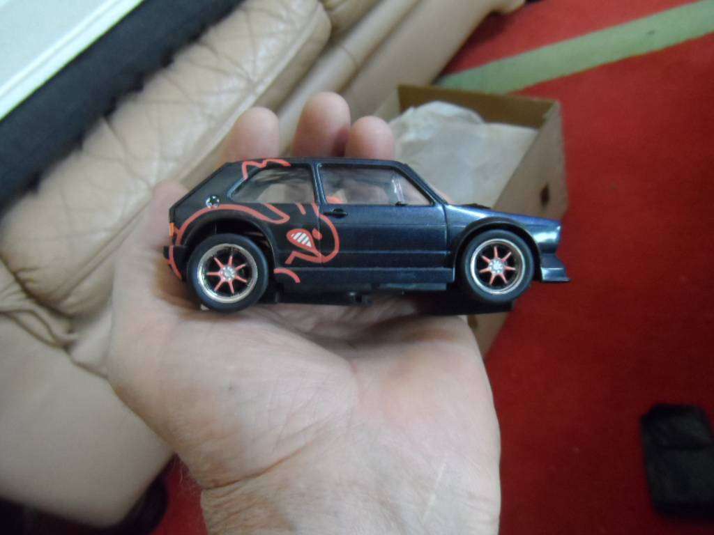 CARRERA  GOLF GTI SLOT CAR  1/32 [m100]
