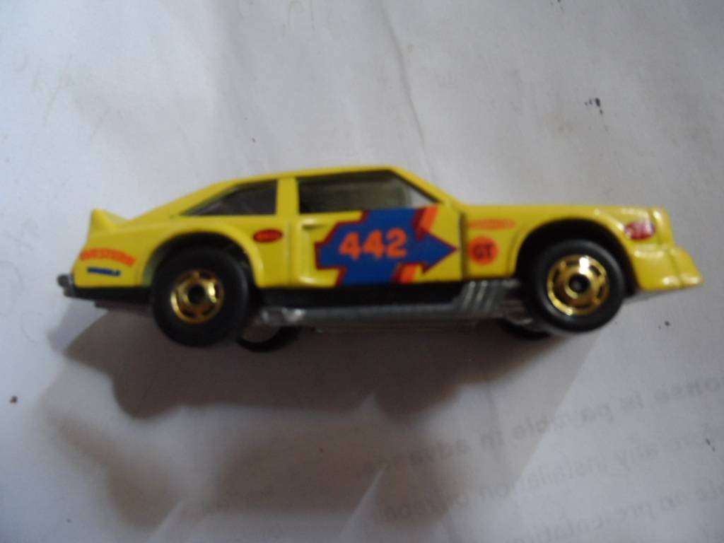 HOT WHEELS FLAT OUT 442