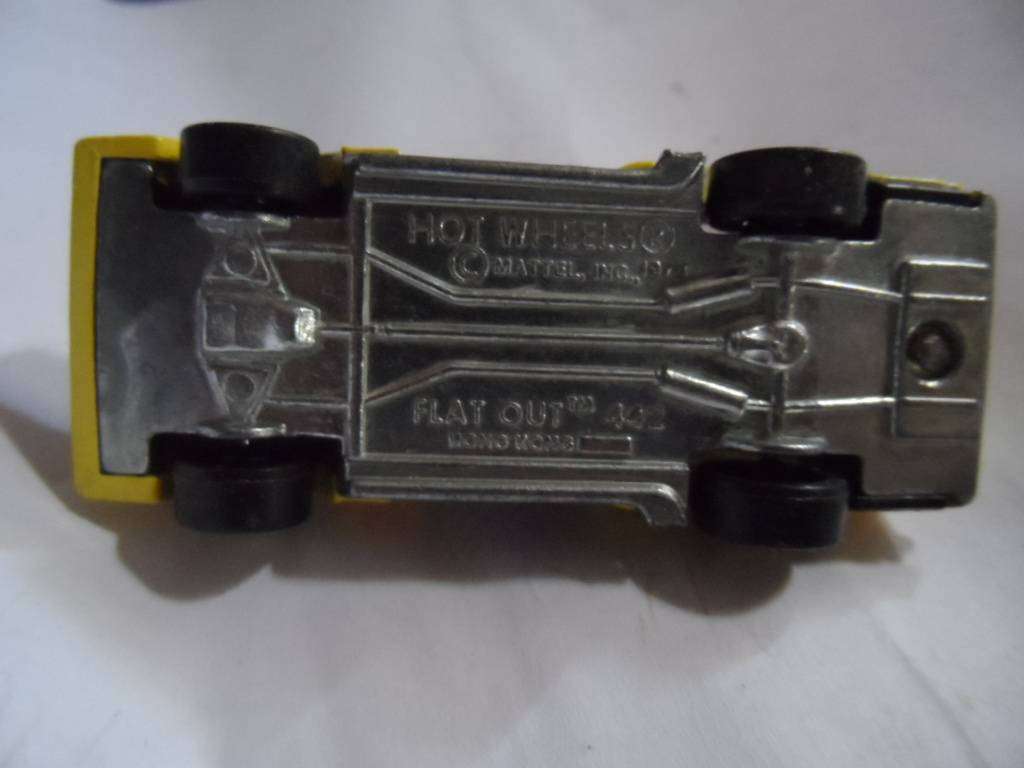 HOT WHEELS FLAT OUT 442