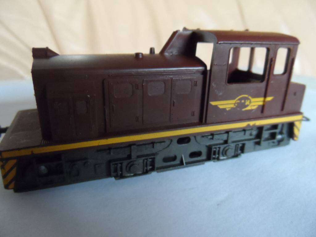 Vintage Lima SAR shunter   [ho2]