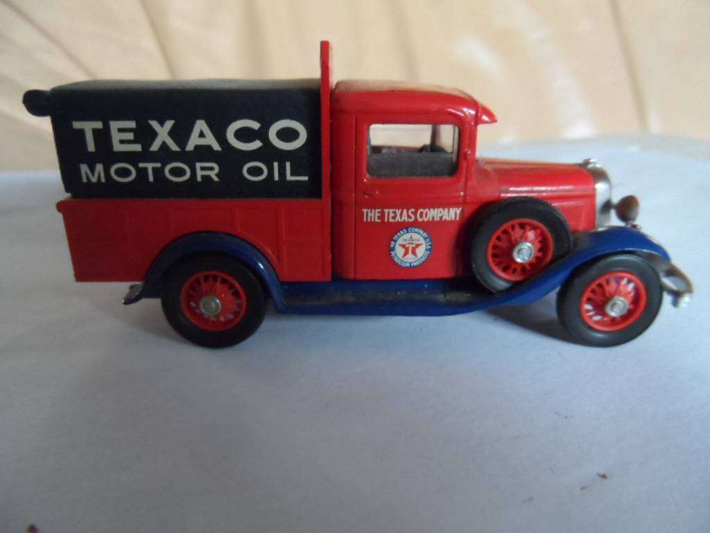 Vintage Lledo truck TEXACO MOTOR OIL [m2]