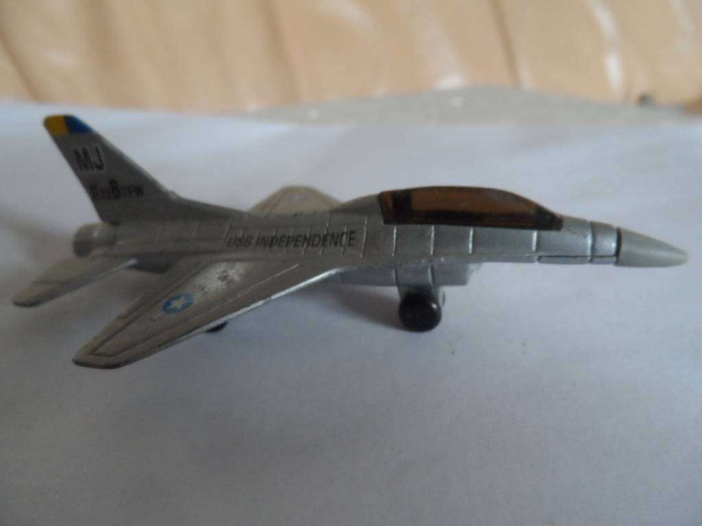 Vintage diecast us fighter jet   [m45]