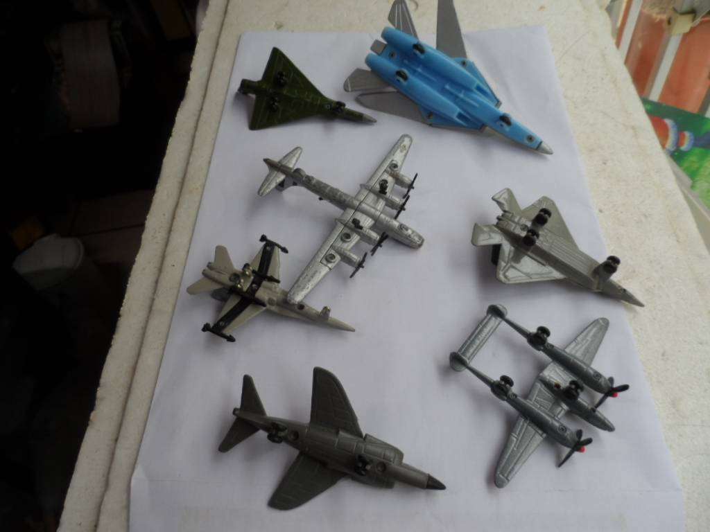 Vintage diecast aircraft collection-one bid for all  [m200]