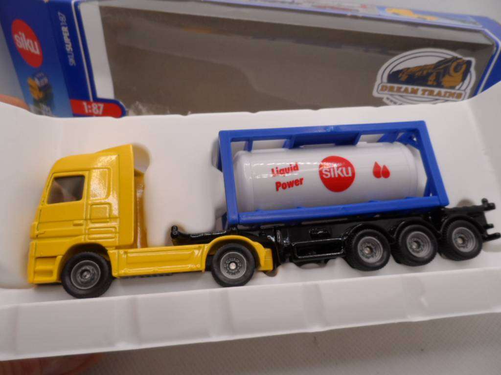 1:87 Siku Mercedes LKW with Tank container 1795 -boxed [m23]