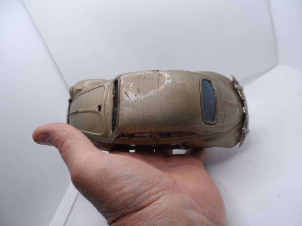 BANDAI 8 INCH  TIN BEETLE    [m45]