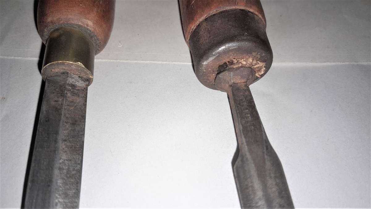 2 Wood Turning Lathe Chsels as per pictures