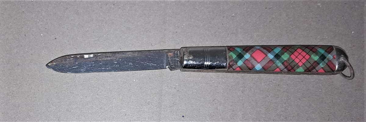 Richards Pocket Knife - see pics