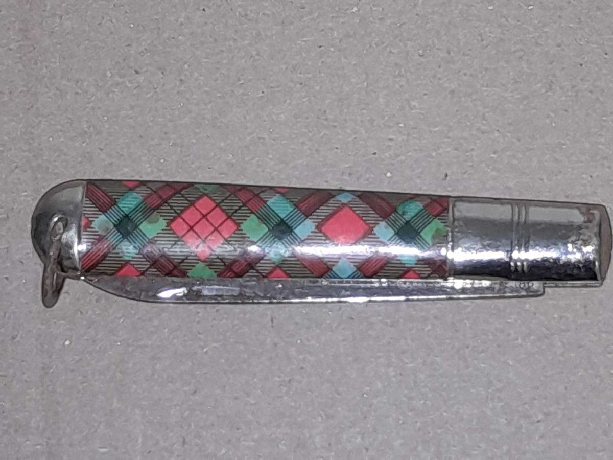 Richards Pocket Knife - see pics