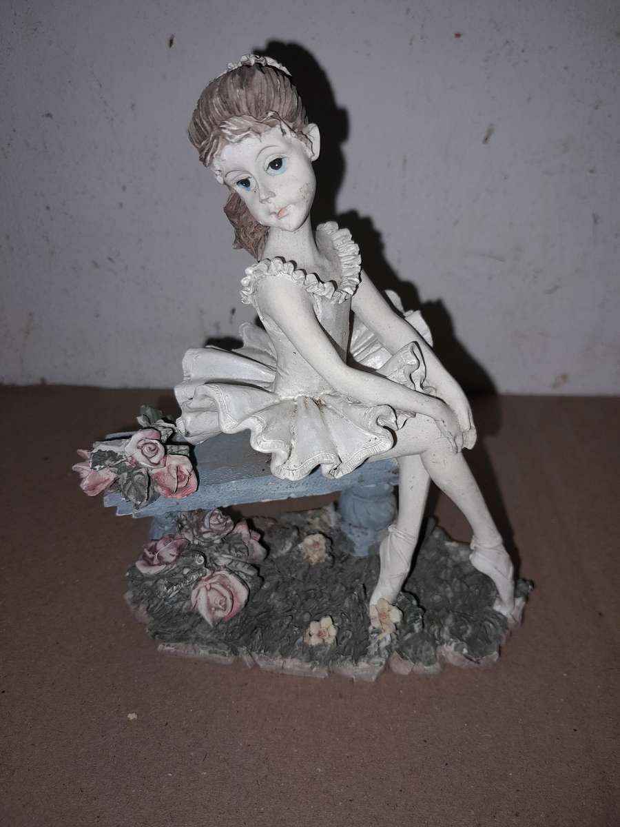 3 Figurines - H12 &14cm - for garden? -  as per pictures