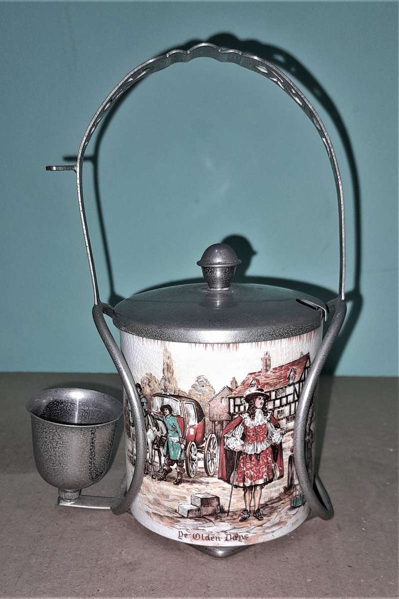 Vintage Sandland Ware Sugar/Mustard Bowl on Stand -  Hanley Staffordshire England - As per pictures