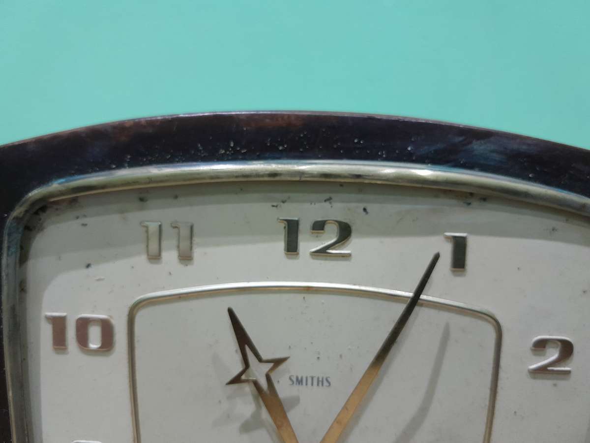 Smiths Mantle Clock - Great Britain - Working - To Restore - See Pics - Glass & Chime Out