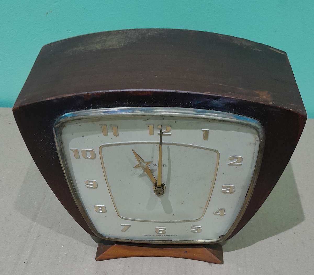 Smiths Mantle Clock - Great Britain - Working - To Restore - See Pics - Glass & Chime Out