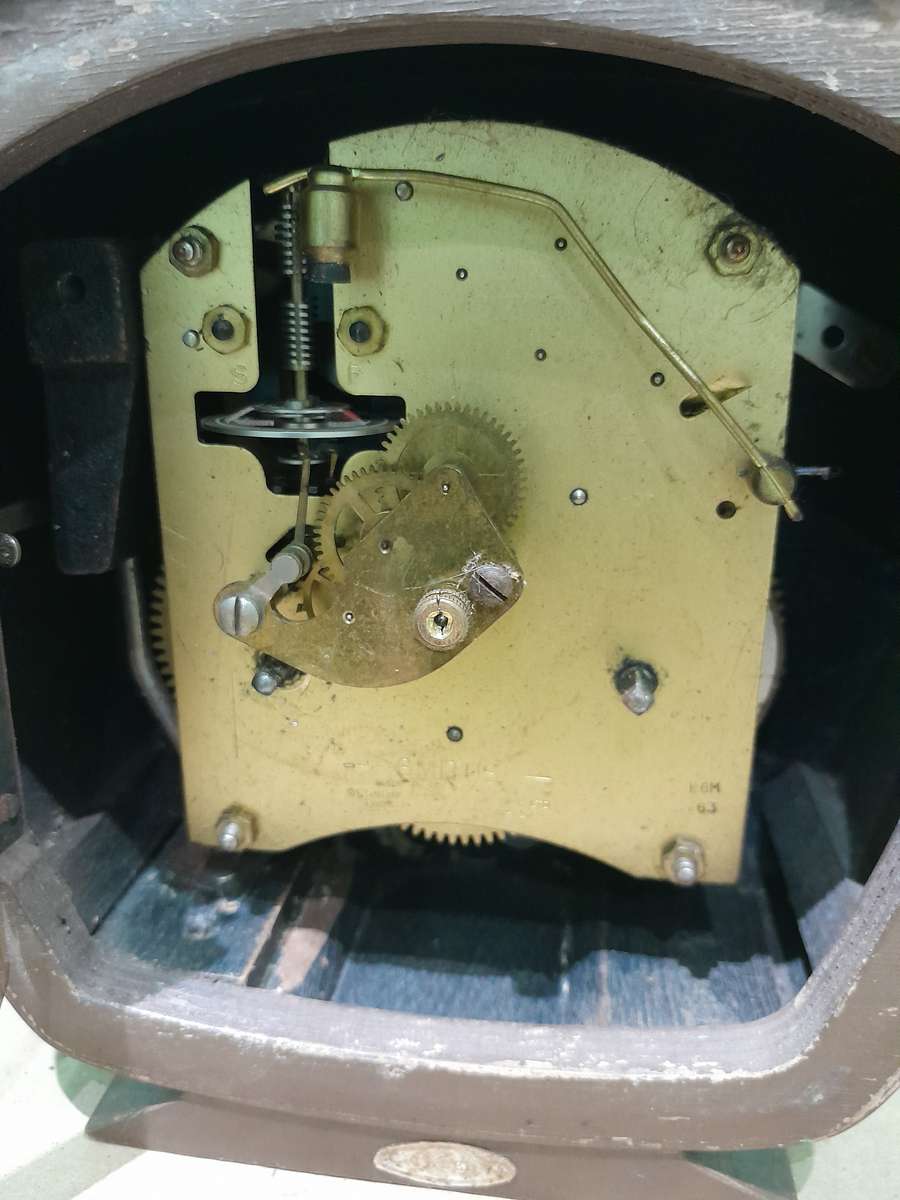 Smiths Mantle Clock - Great Britain - Working - To Restore - See Pics - Glass & Chime Out