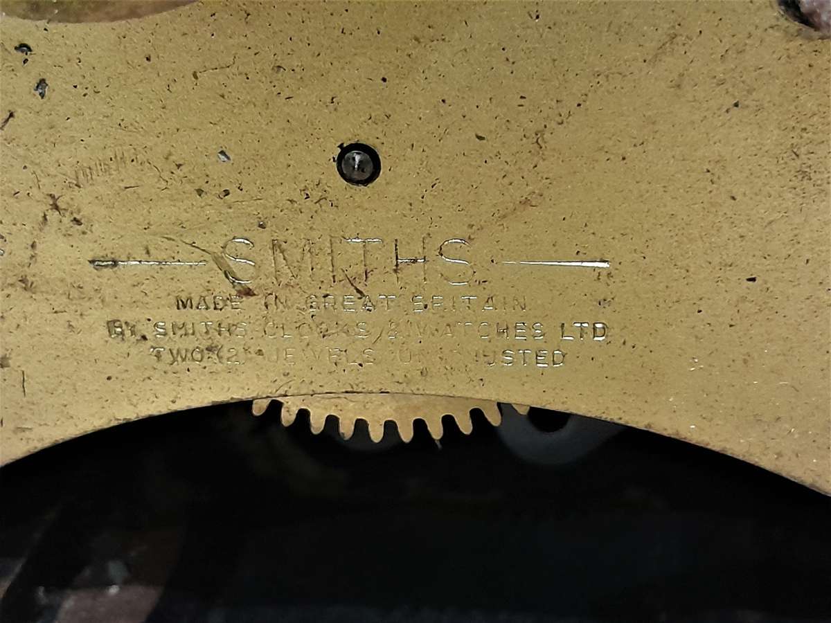 Smiths Mantle Clock - Great Britain - Working - To Restore - See Pics - Glass & Chime Out