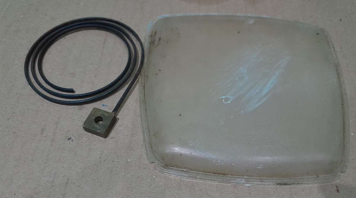 Smiths Mantle Clock - Great Britain - Working - To Restore - See Pics - Glass & Chime Out