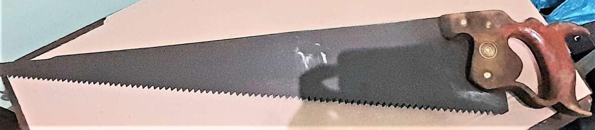 Antique late 1800s / early 1900s Disston Saw as per pictures