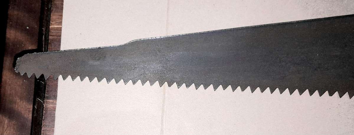 Antique late 1800s / early 1900s Disston Saw as per pictures