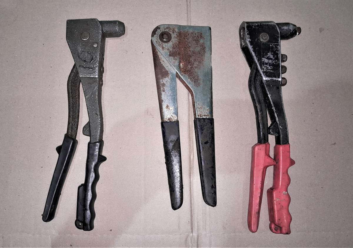 3 RIvert Guns - as is