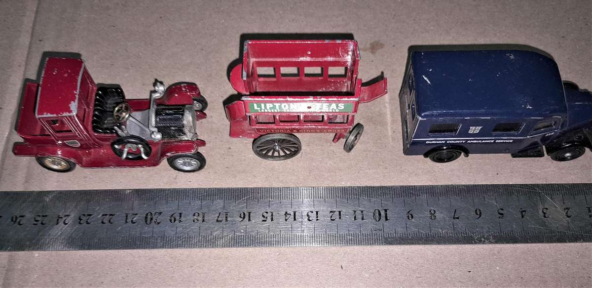 3 Diacast models - Models of yesteryear, LLEDO & Days Gone