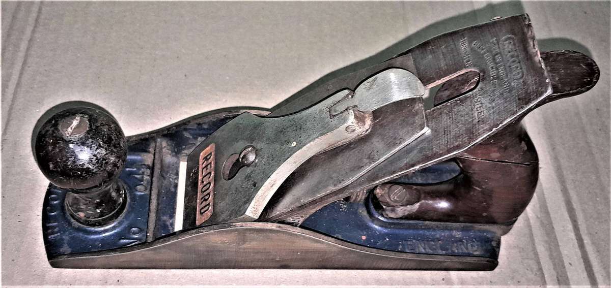 Record No 4 ½, circ 1945- 52, Note: Tote cracked & Chip Breaker screw missing - Please see Pics