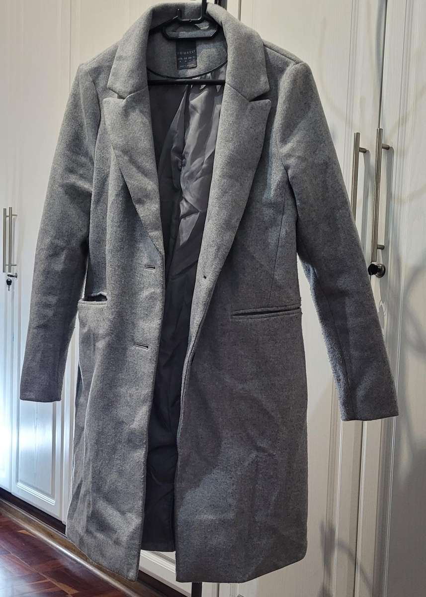Stunning grey coat (EUR 38 / UK10)