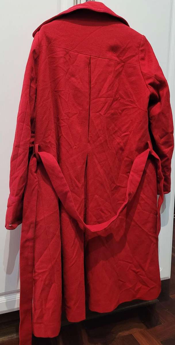 Stunning red coat with belt (UK 12 / USA 8)