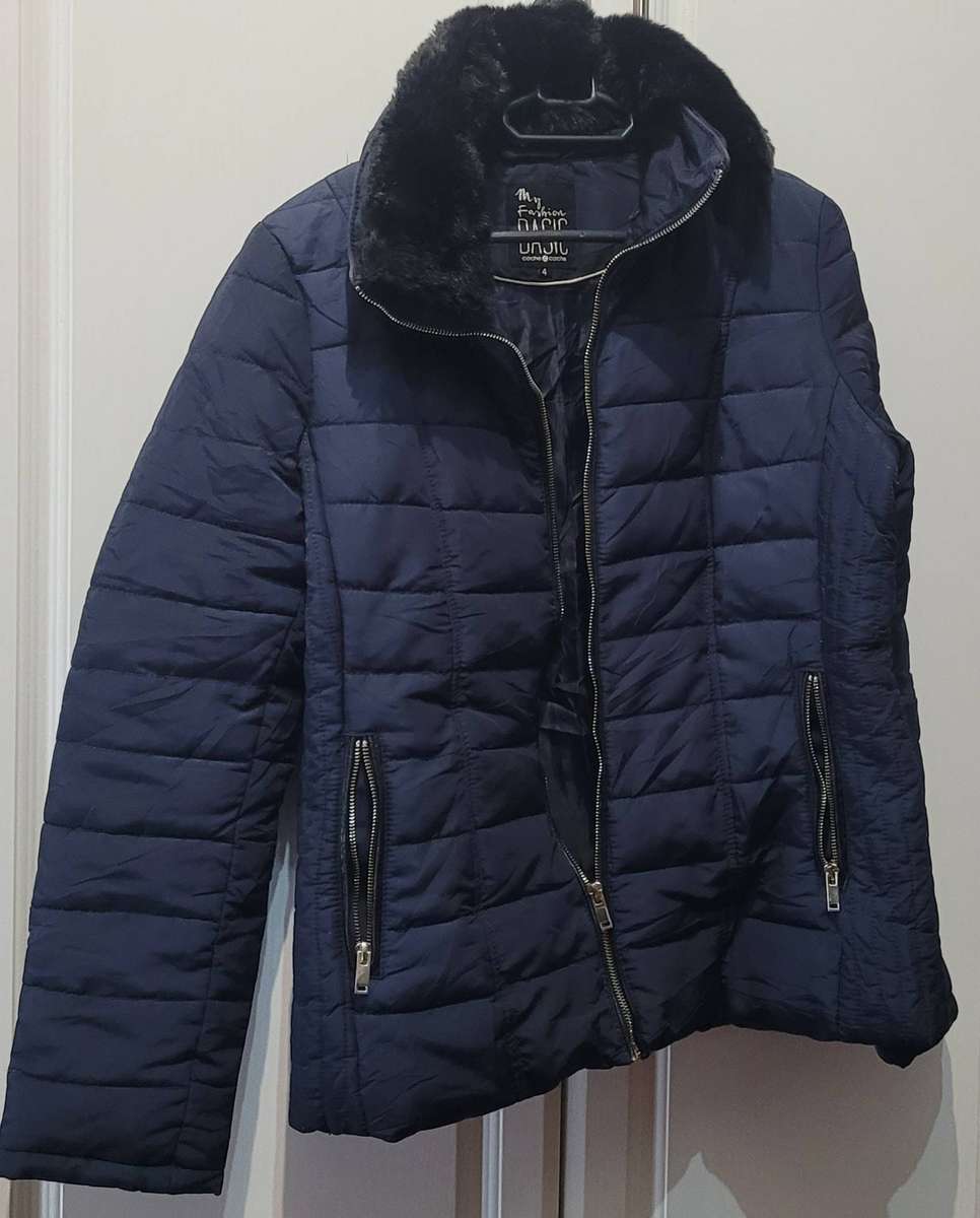 Ladies puffer jacket with fur collar