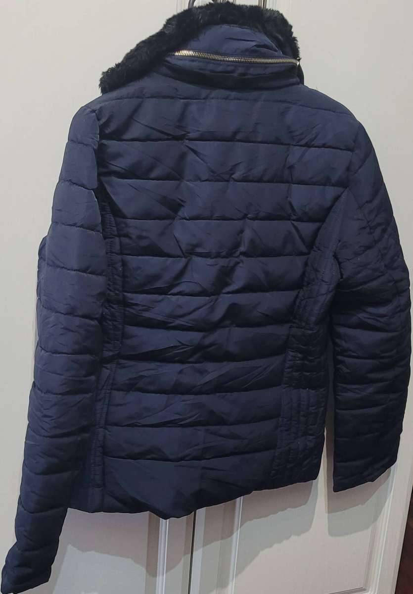 Ladies puffer jacket with fur collar