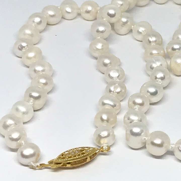 Genuine Pearl Necklace - Classic and Elegant