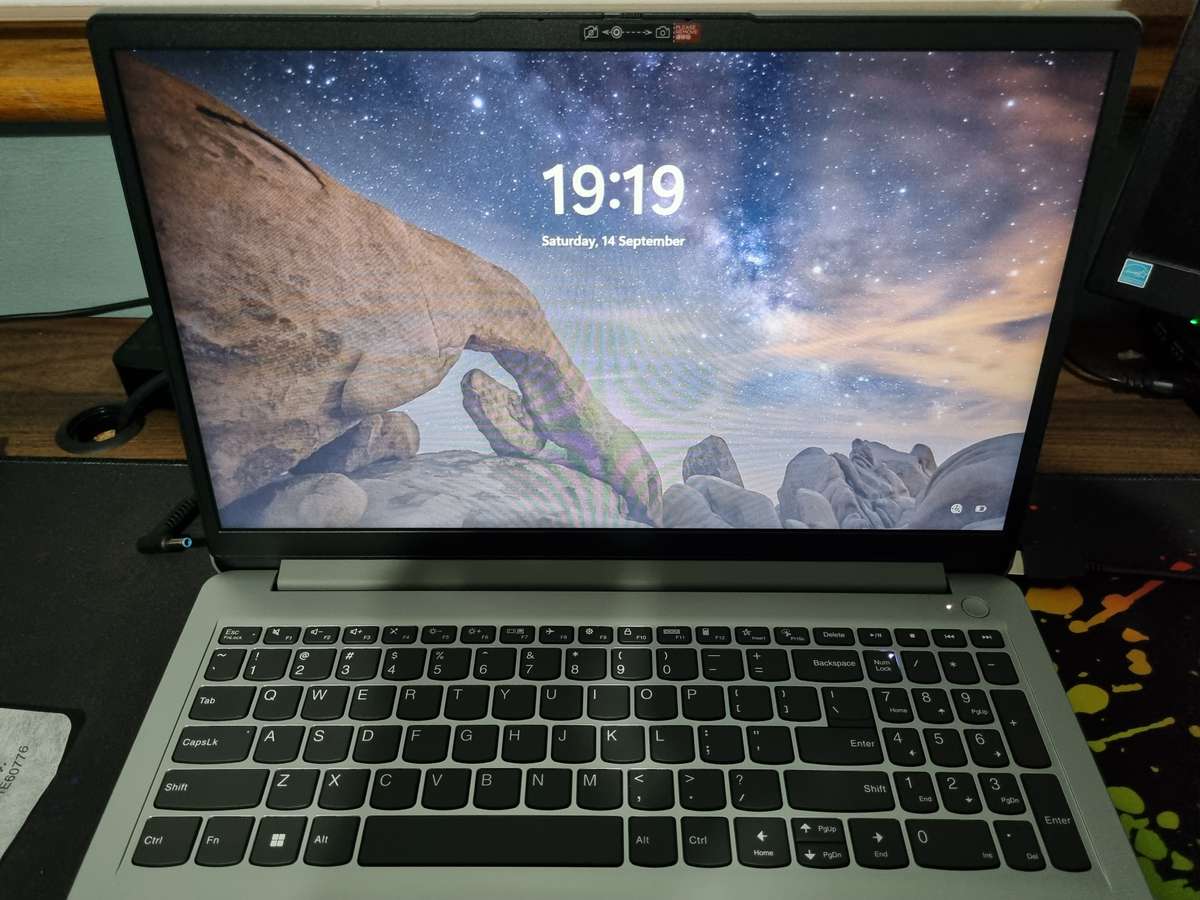 Lenovo AMD Ryzen 3, 4GB Ram, 256GB SDD | As New Boxed