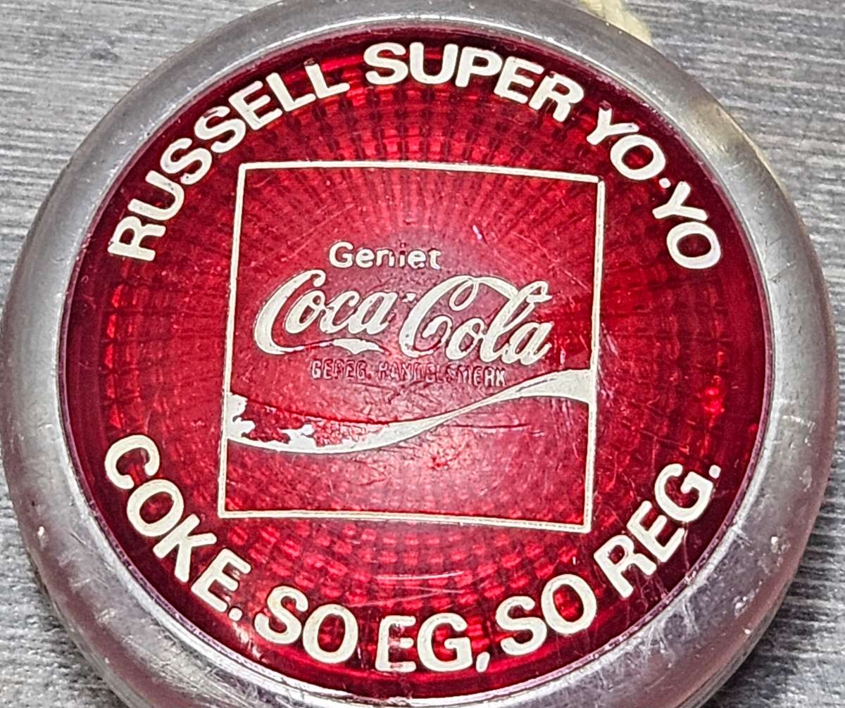 Vintage bilingual Russell Yoyo