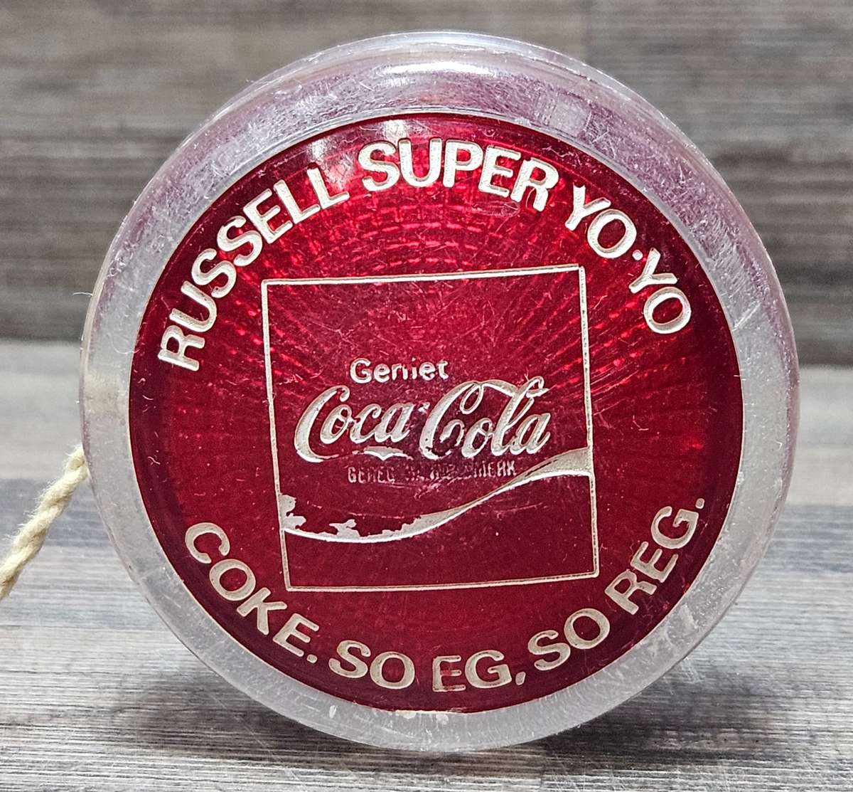 Vintage bilingual Russell Yoyo