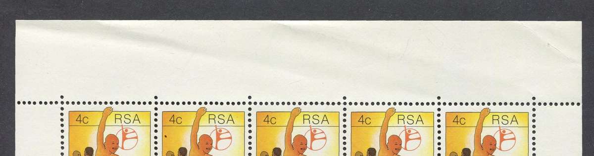 RSA - Sheet of 25 - 1979 - MNH - Extra Perforation Holes in Top and Bottom Margin