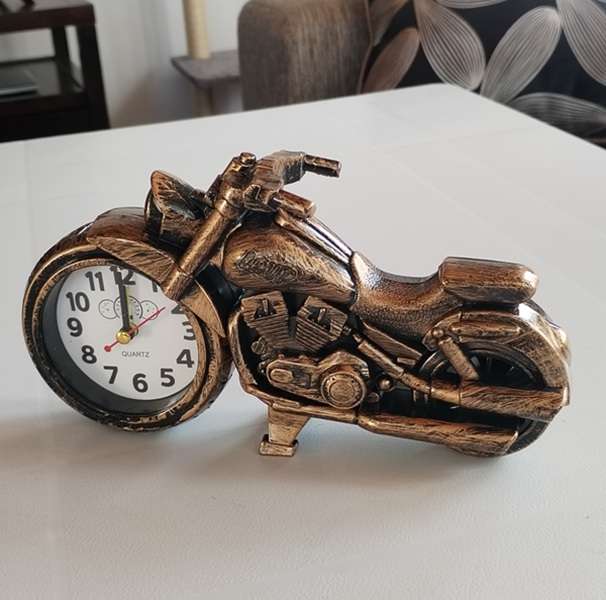 Super Cool & Unique Eyecatching Old School Motorcycle Alarm Clock