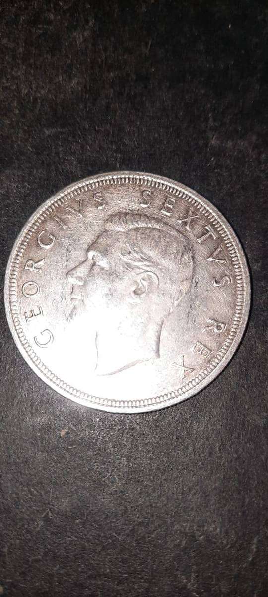 The 1948 five shilling silver coin