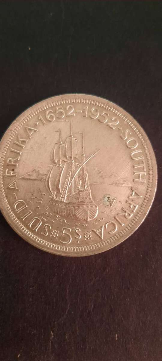 South Africa 5 Shillings 1952  Cape Town 300th Anniversary  Circulated