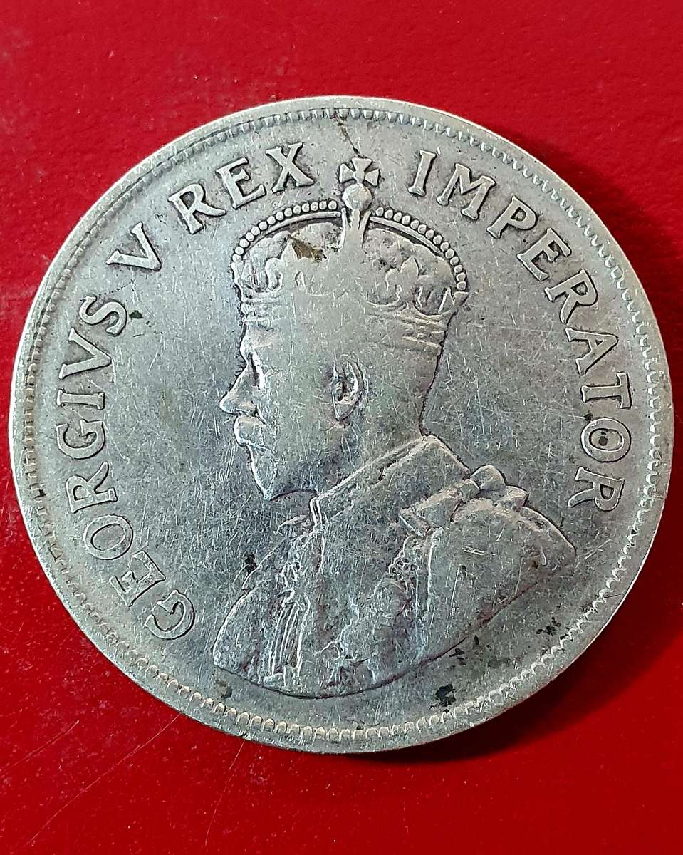 1925  2½ Shillings - George V. Silver (.800). 14.14 g