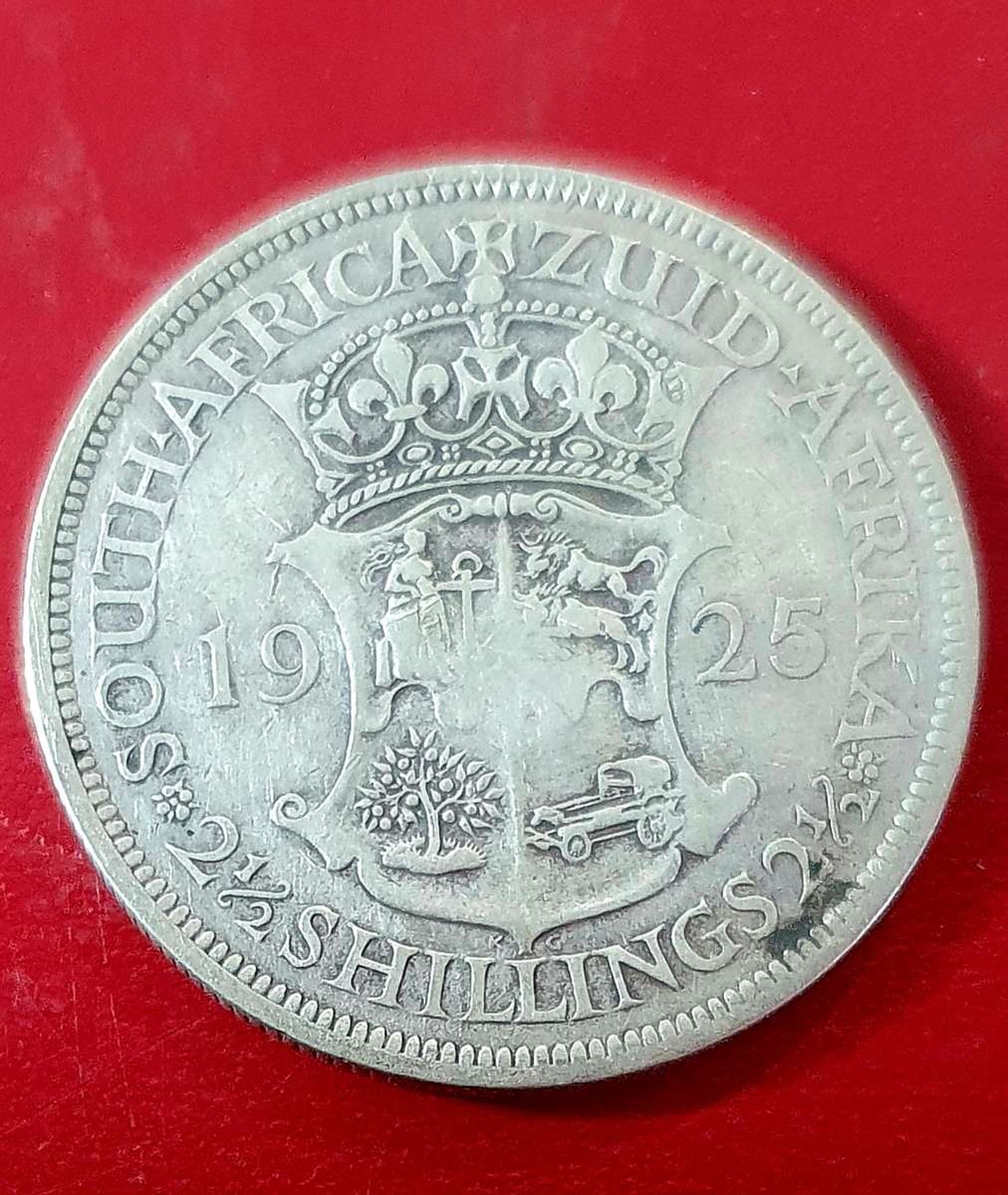 1925  2½ Shillings - George V. Silver (.800). 14.14 g