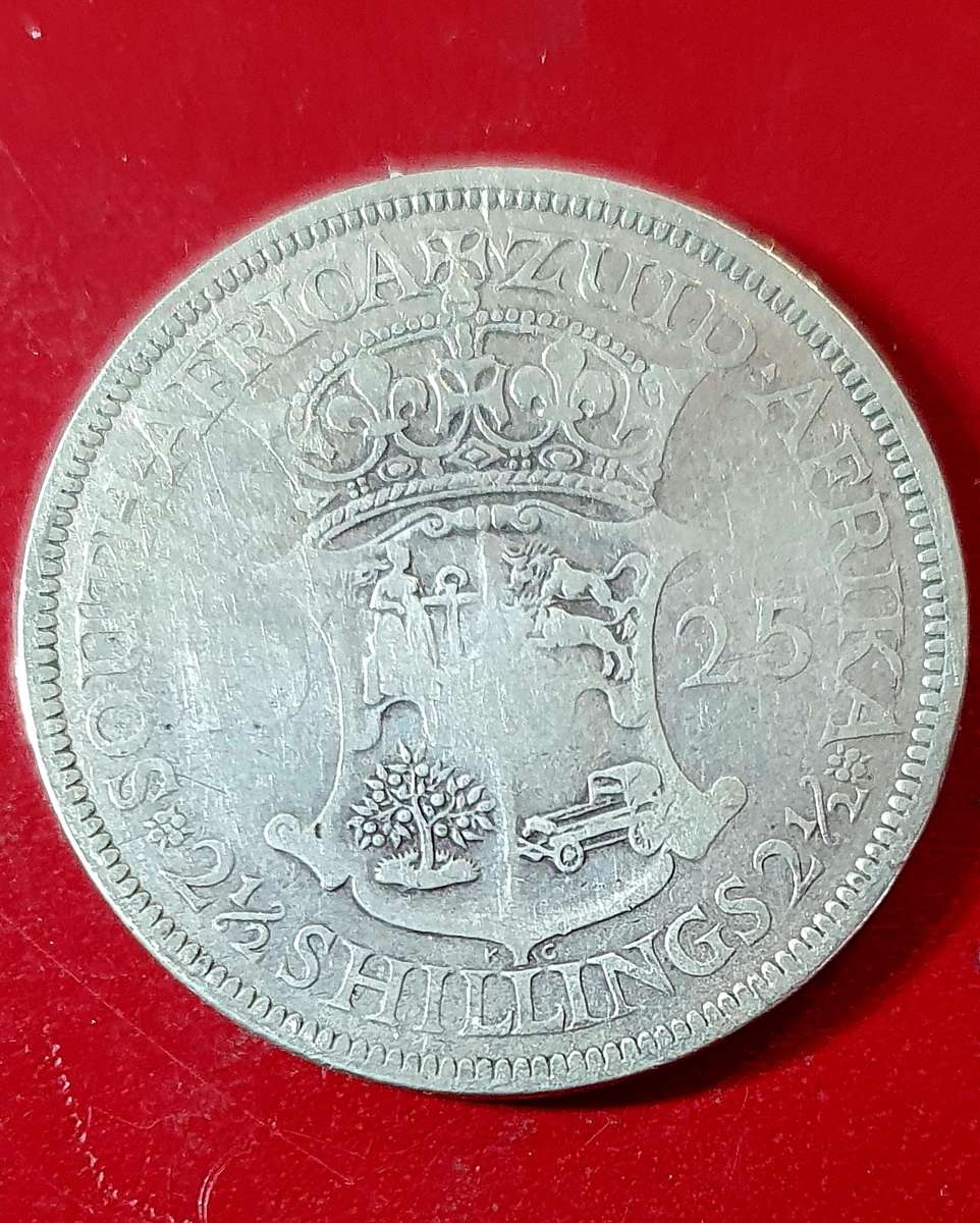 1925  2½ Shillings - George V. Silver (.800). 14.14 g