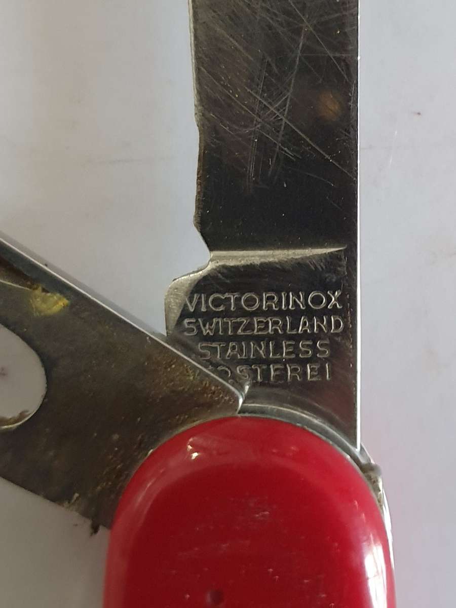 3 X MULTI TOOL  VINTAGE  FOLDING KNIFES AS PER PHOTO REPORT.