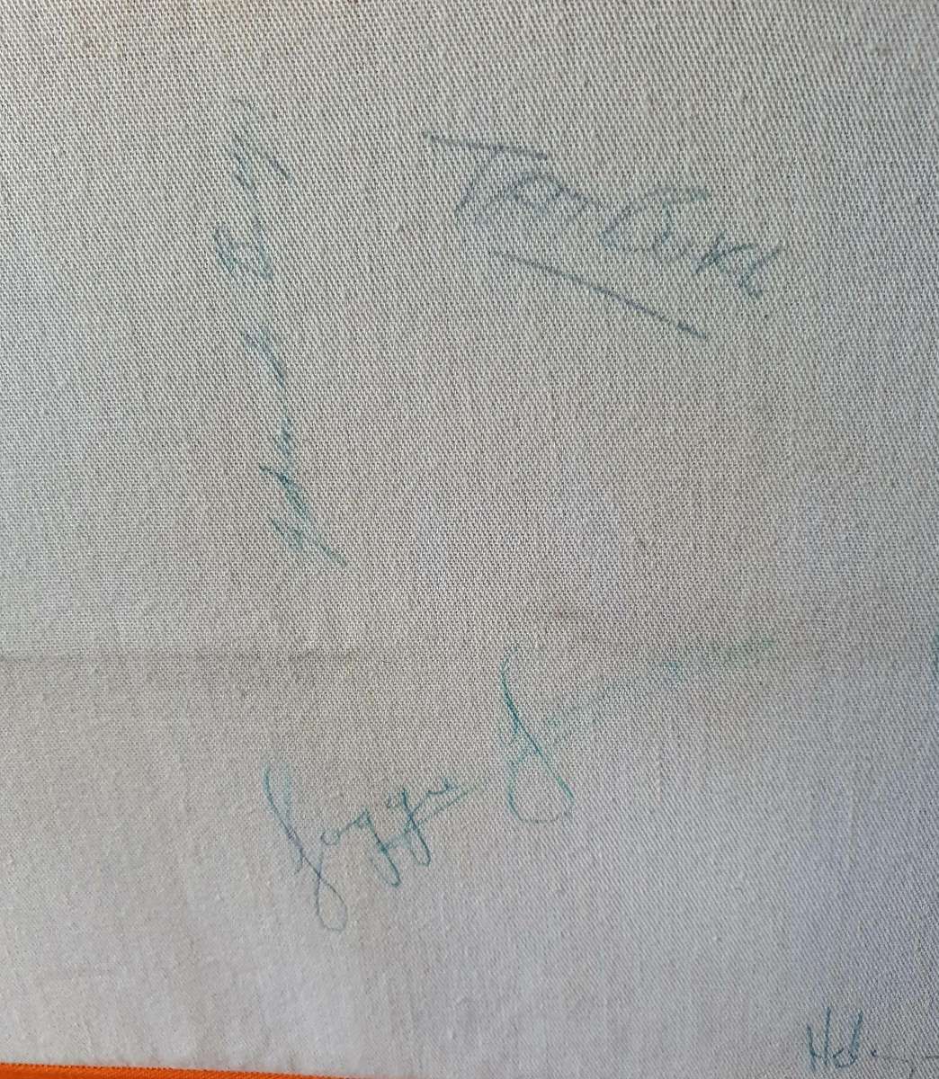 OLD HUGE OVS-OFS RUGBY FLAG WITH FAMOUS PLAYERS SIGNATURES. SEE DESCRIPTION AND PHOTOS !!