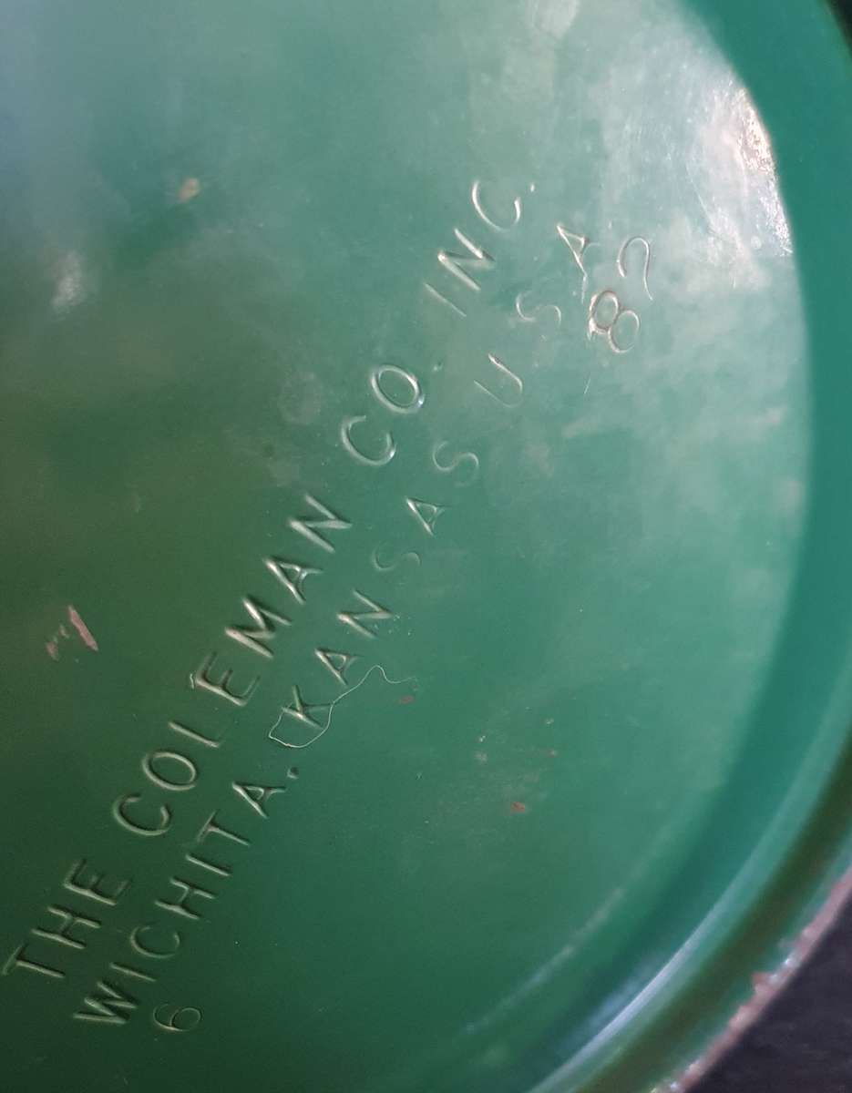 COLEMAN MODEL 201 LAMP . ALL INTACT.