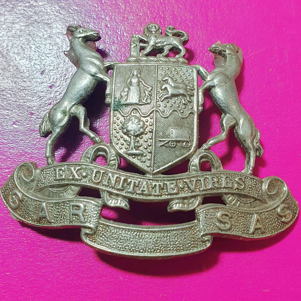 VINTAGE SAR / SAS CONDUCTORS HAT BADGE. 6CM X 5CM ." FIRM LONDON"