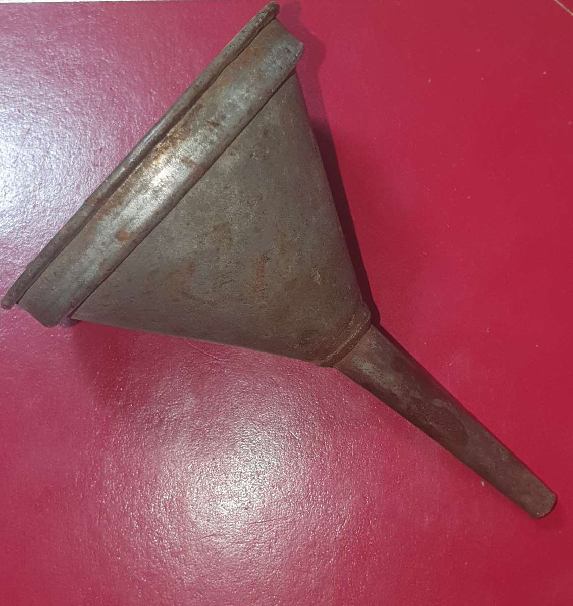 ANTIQUE OIL LAMP FUNNEL.